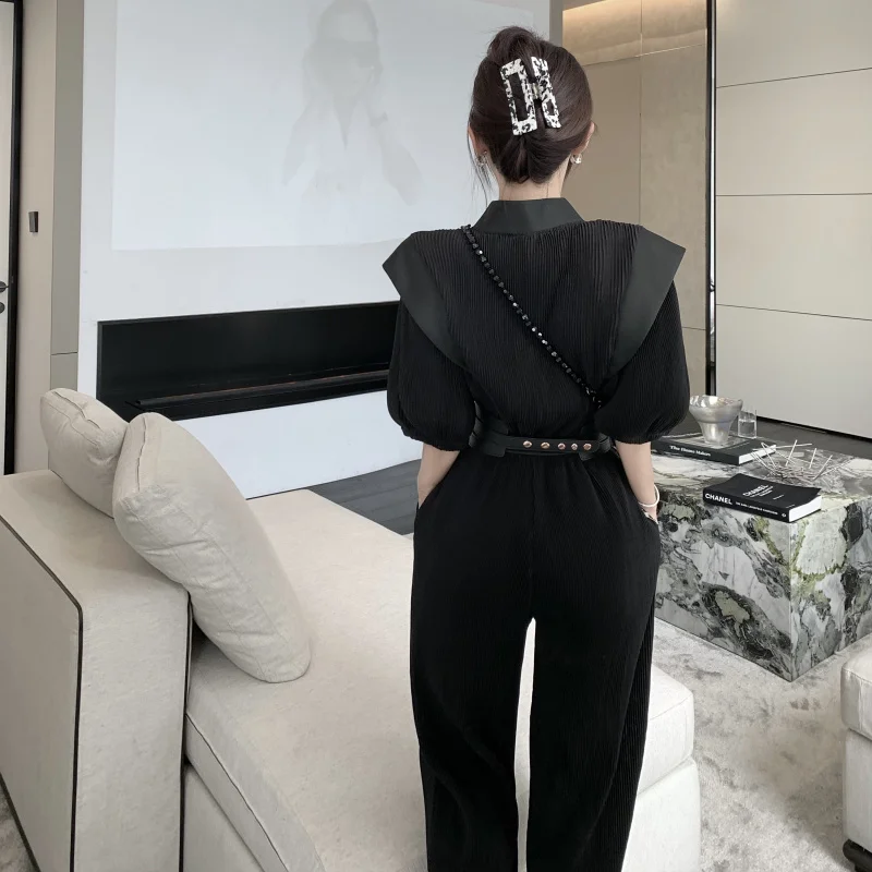 

Women Pleated Ruffle Slim Waist With Belt Tempeament Jumpsuits Summer New Short Puff sleeve Front Zipper V-neck Stretch Playsuit