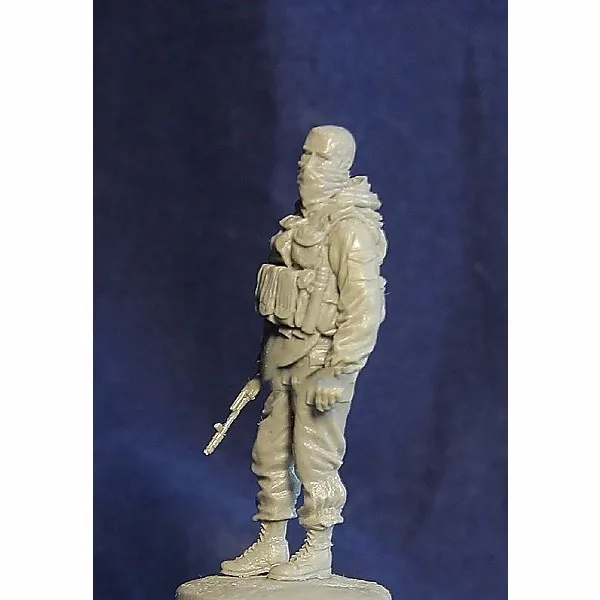 Модель 1/35 из смолы Строительный набор фигурка российского солдата | Игрушки и