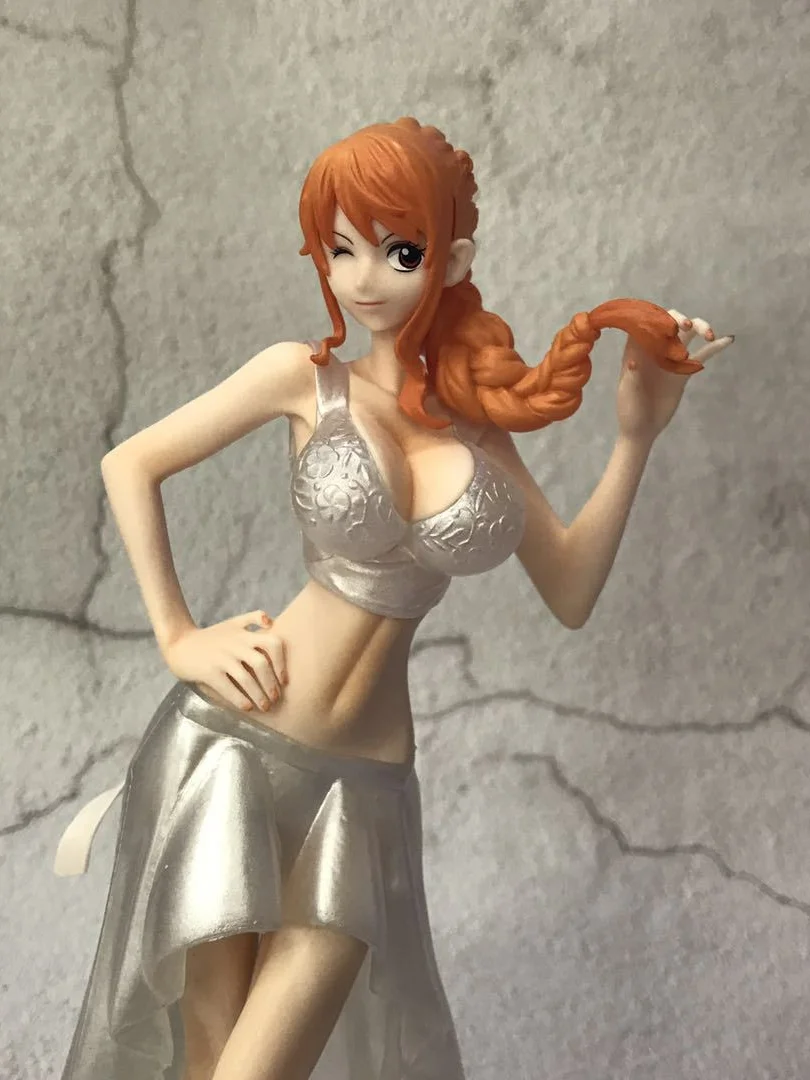 

Free shipping one pieceHer beauty flash swimsuit dress hand to marry wedding scene box office