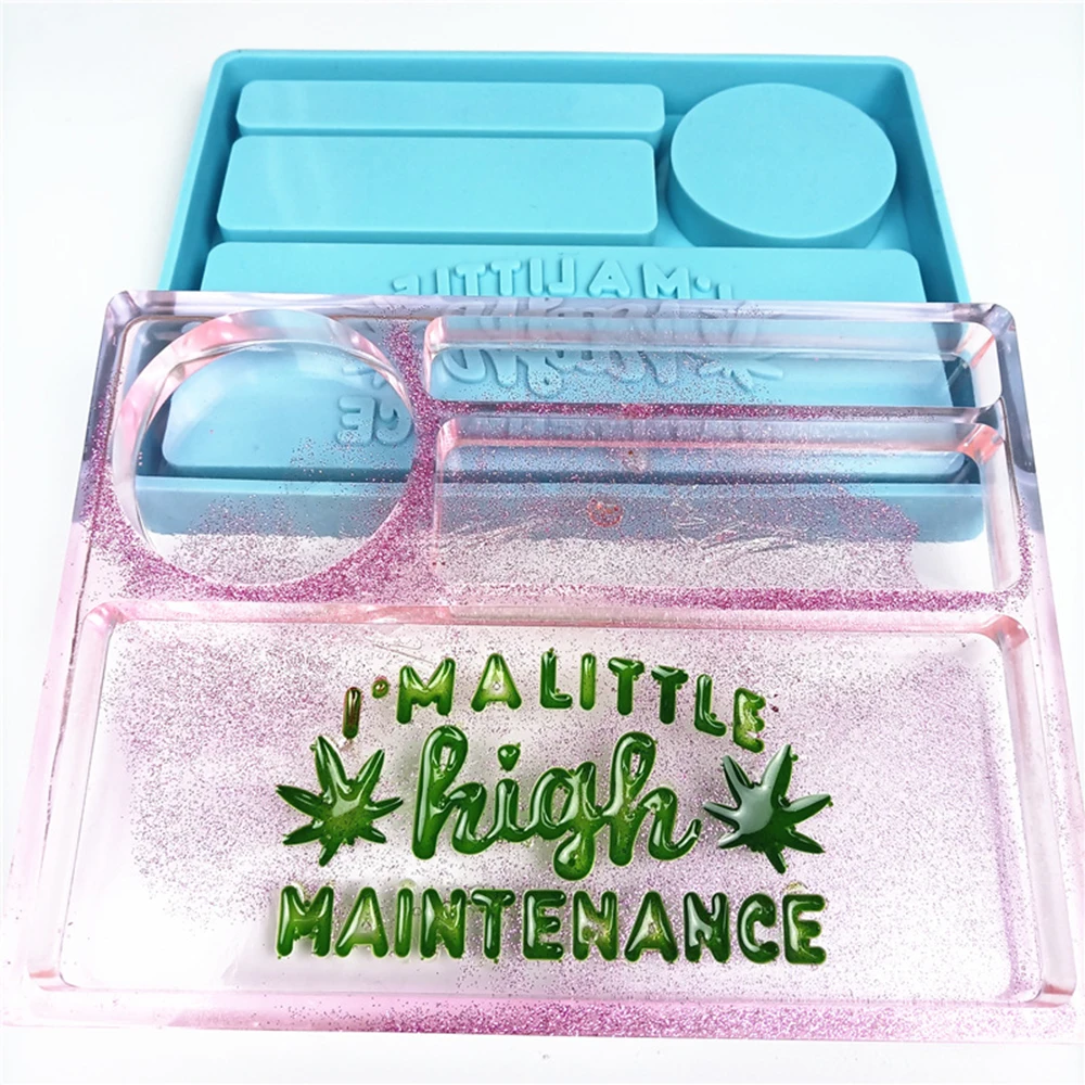 

Пепельница из кленового листа