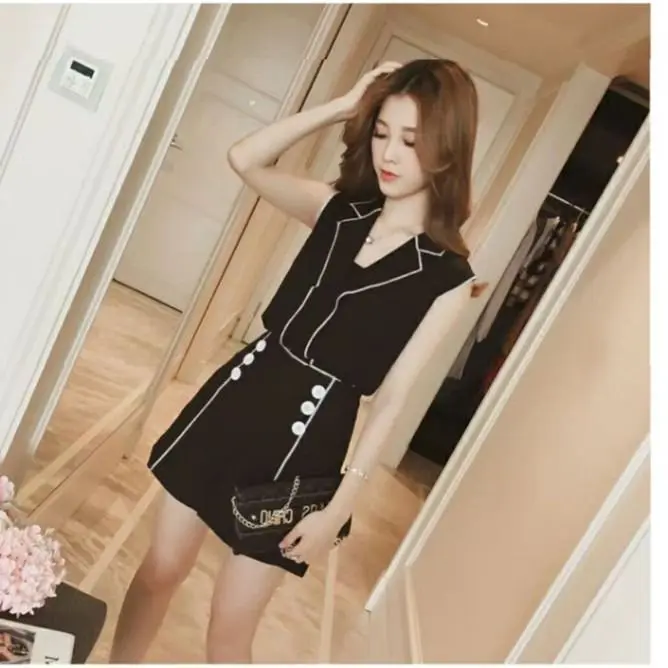 

2021 New 2 Pieces Set Women's Summer Sleeveless Vest Shirts and High Waist Shorts Sets Korean Office Lady Two-piece Suit Q534