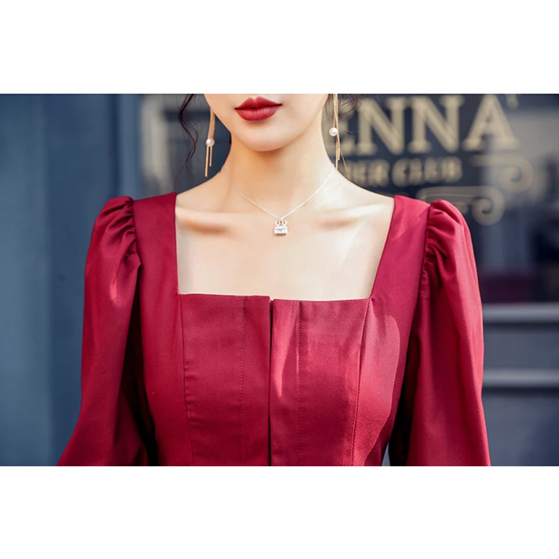 

2021 Spring Women's Square Collar Shirt Female Shirt Long Sleeve Bubble Sleeve Korean Shirt Plus Size Wine Red Slim Short Tops
