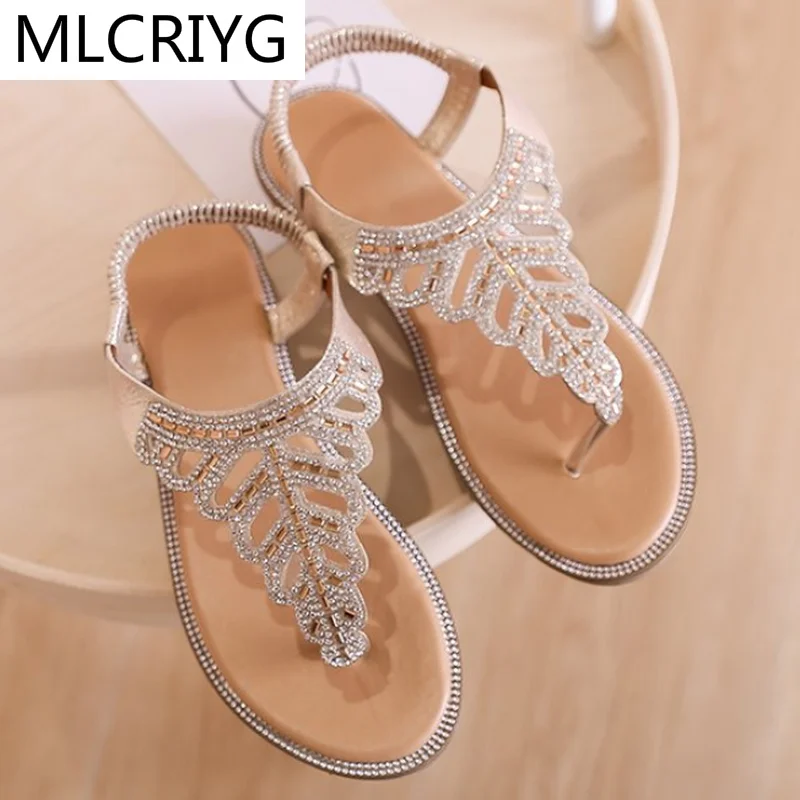 

2021; Модная женская обувь; Туфли на плоской подошве; Вьетнамки; Стразы пикантная пляжная обувь летние женские удобные повседневные сандалии