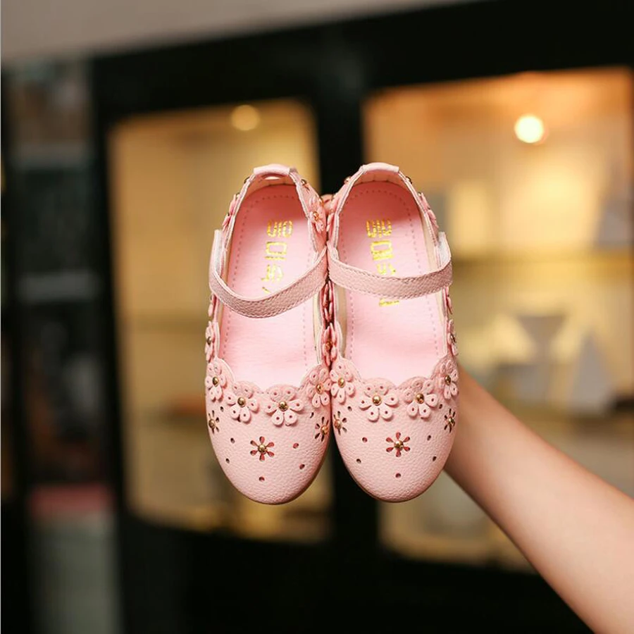 Детская обувь для девочек кожаная принцессы маленьких повседневная с цветами и