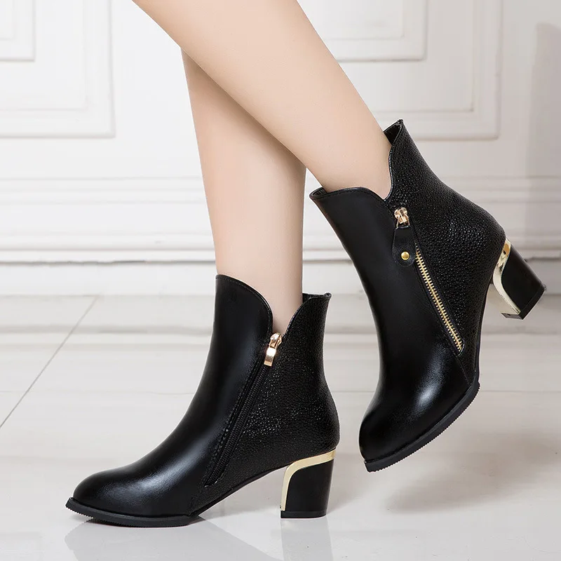 

Новые короткие ботинки с острым носком на массивном каблуке, женские ботинки Martin из хлопка, женские ботильоны на высоком каблуке, зимние бот...