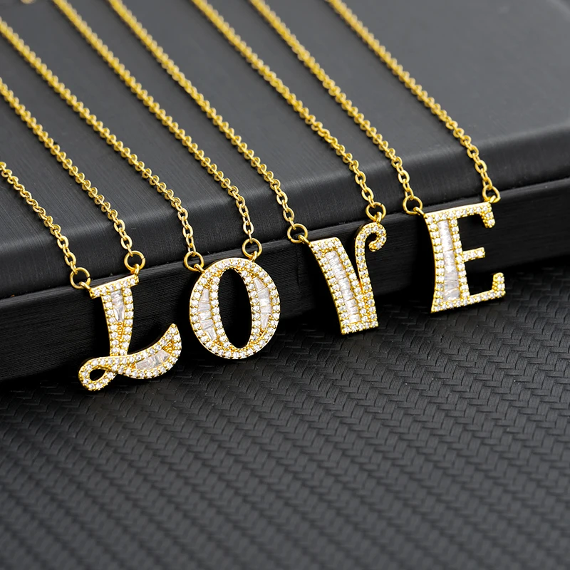 

Crystal Initial Letter Necklace For Women Men Gold Chain Choker Neck Necklace Fashion Christmas Jewelry Gift 2020 BFF