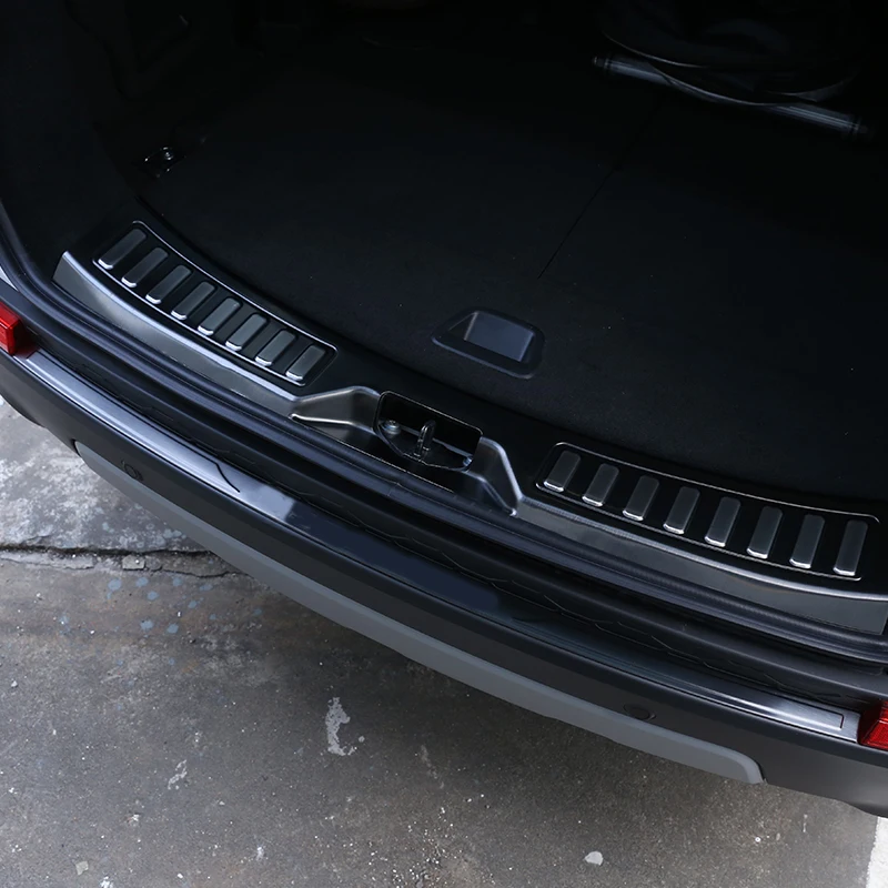 Черная/серебряная защитная пластина для заднего бампера автомобиля из