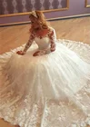 Платье Свадебное ТРАПЕЦИЕВИДНОЕ со шлейфом, с длинным рукавом и аппликацией