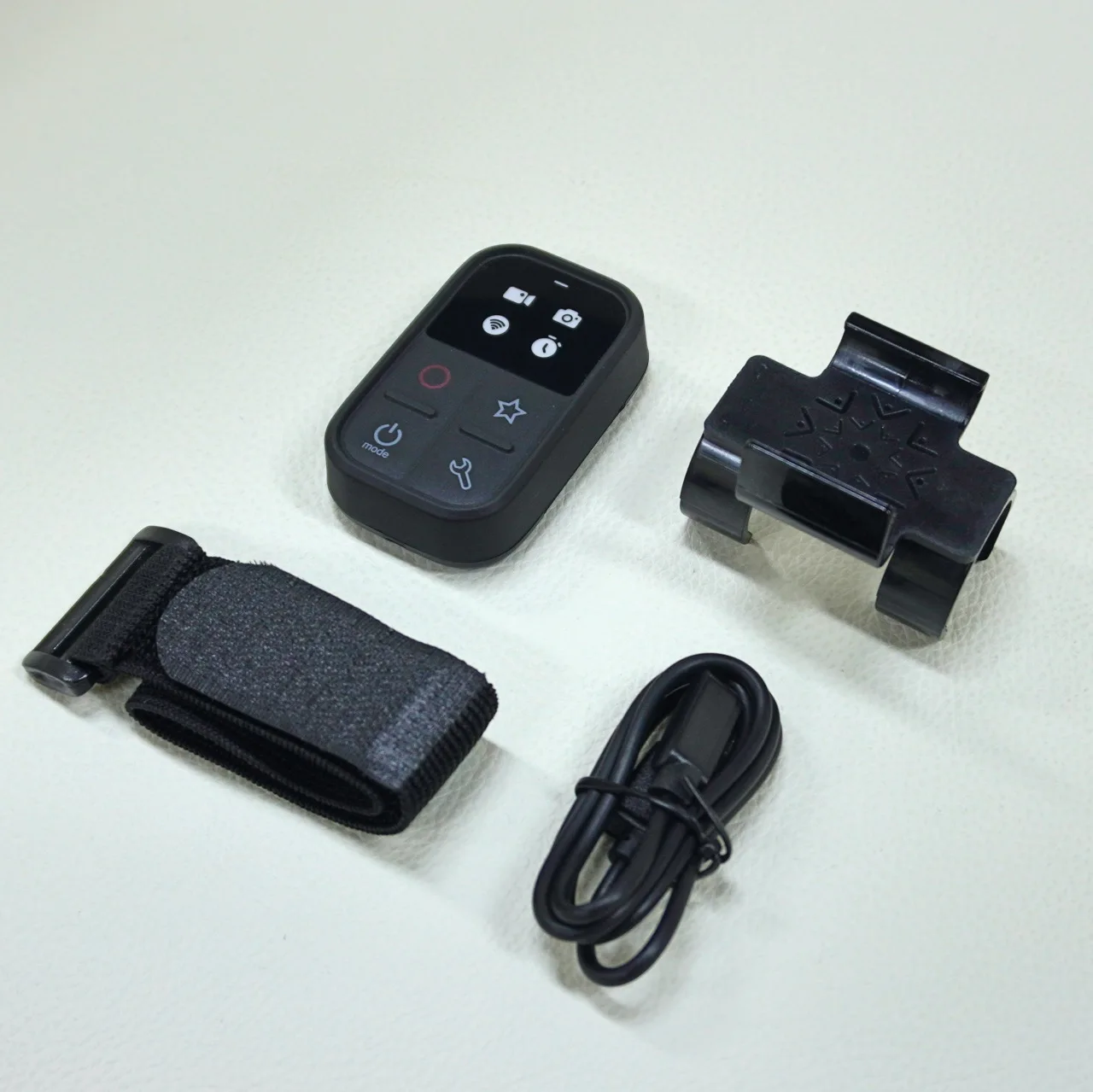 Remote Control for GoPro Hero 10 9 8 Max with Stick Mount and Wrist YOCTOP Bluetooth Smart Compatible Hero9 | Электроника