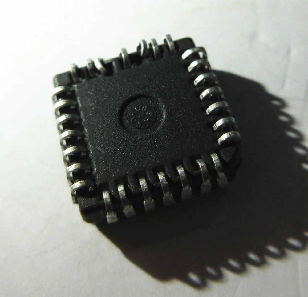 10 шт. AD9713BAP WT7515 74ALS05A UC3573D WPC8763LDG OZ8138LN Оригинальный Новый 1 заказ |