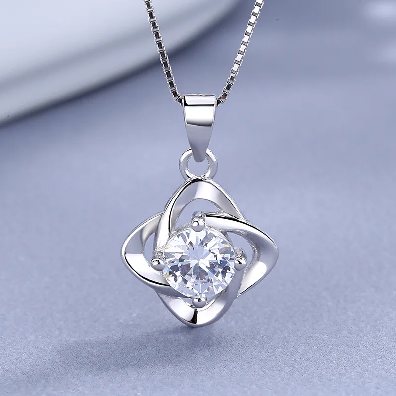 

Four-Leaf Clover Pendant Necklace Female Fashion Refined Rhinestone Four Leaves Ornament Factory Direct Sales