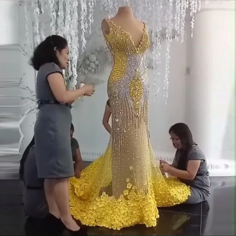 Major Beading Mermaid Evening Dresses Dubai African V Neck Handmade Flowers Appliques Beads Sequins Prom Dress Pageant Gowns