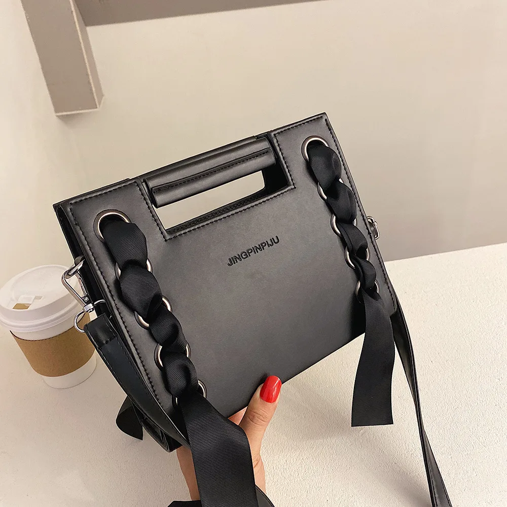 Черная Женская Сумка конверт кожаная маленькая квадратная сумка с лентой Ретро