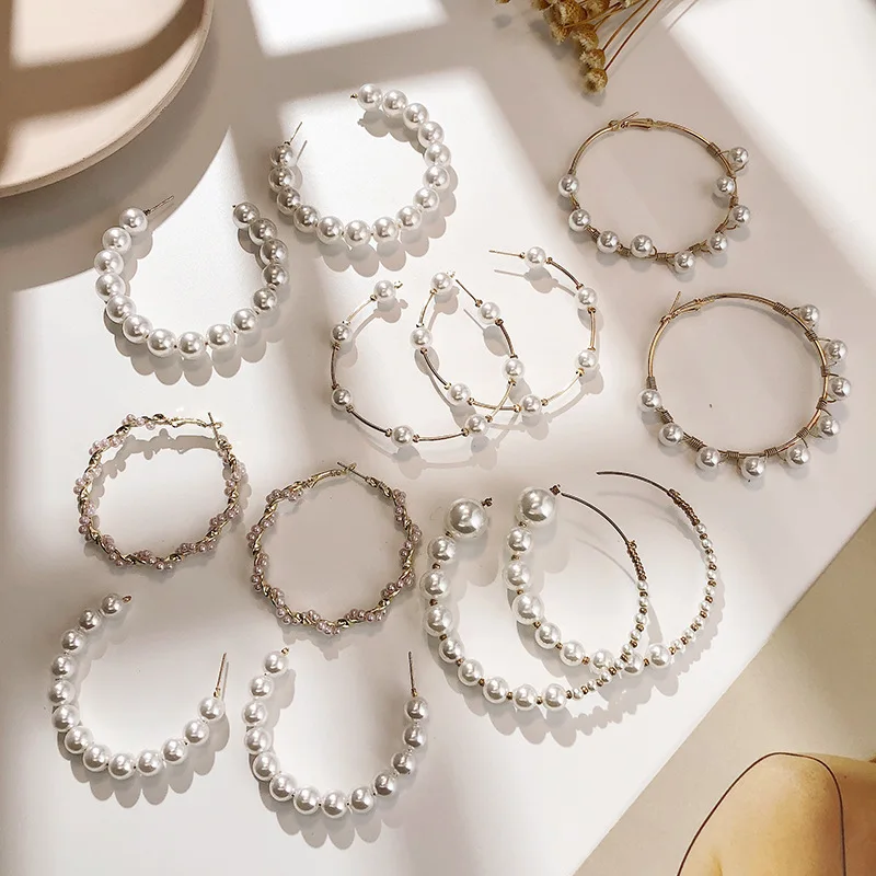 

Big Circle Earrings Vintage C-shape Hoop Stud Ear Ring 1Pair For Womens Fashion Gifts Personality Creative Alloy Pearl Jewelry