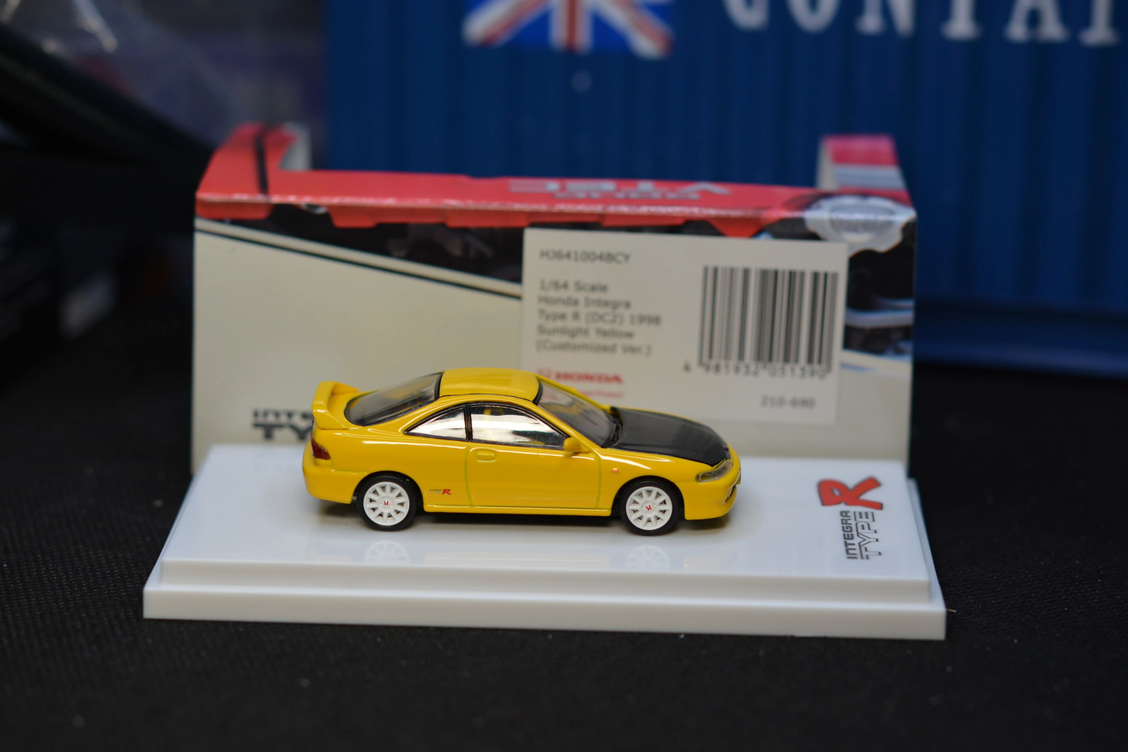 

Hobby Japan 1/64 Honda Integra Type R DC2 Customized Ver. HK Limited Edition HJ641004BCY Die Cast Model Car Collection Limited