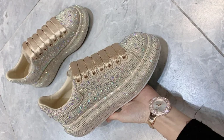 

Thick Bottom Shoes Woman Candy Colors High Quality Flats Brand Design Casual Sneakers Shinny Decor Trendy Zapatos De Mujer