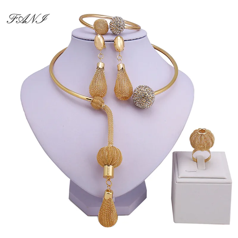 Женский ювелирный комплект из браслета сережек и кольца | Украшения аксессуары