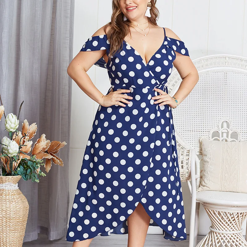 Женское пляжное платье в горошек офисное макси на бретелях-спагетти с V-образным