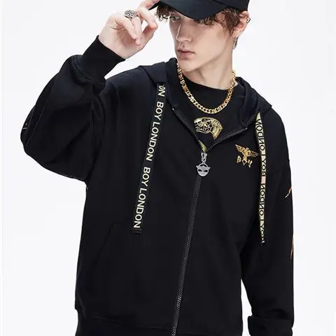 

Мужской кардиган с капюшоном и вышивкой «Крылья Победы»