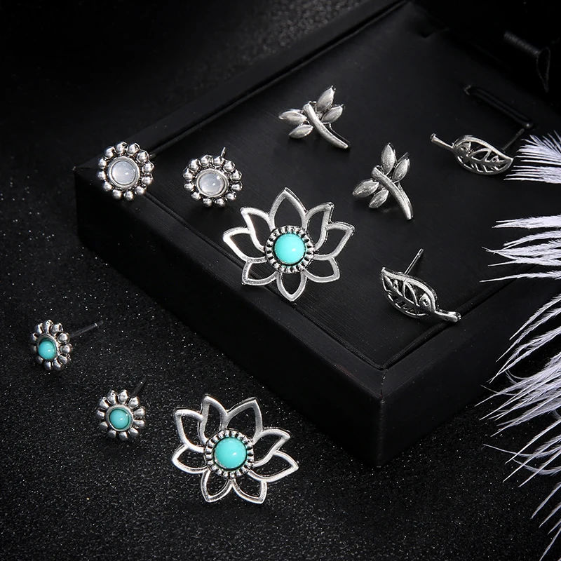 

Vintage Tibetan Crystal Stone Dragonfly Leaf Flower Stud Earrings for Women Minimalist Angel Wings Arrow Moon Stud Earrings Set
