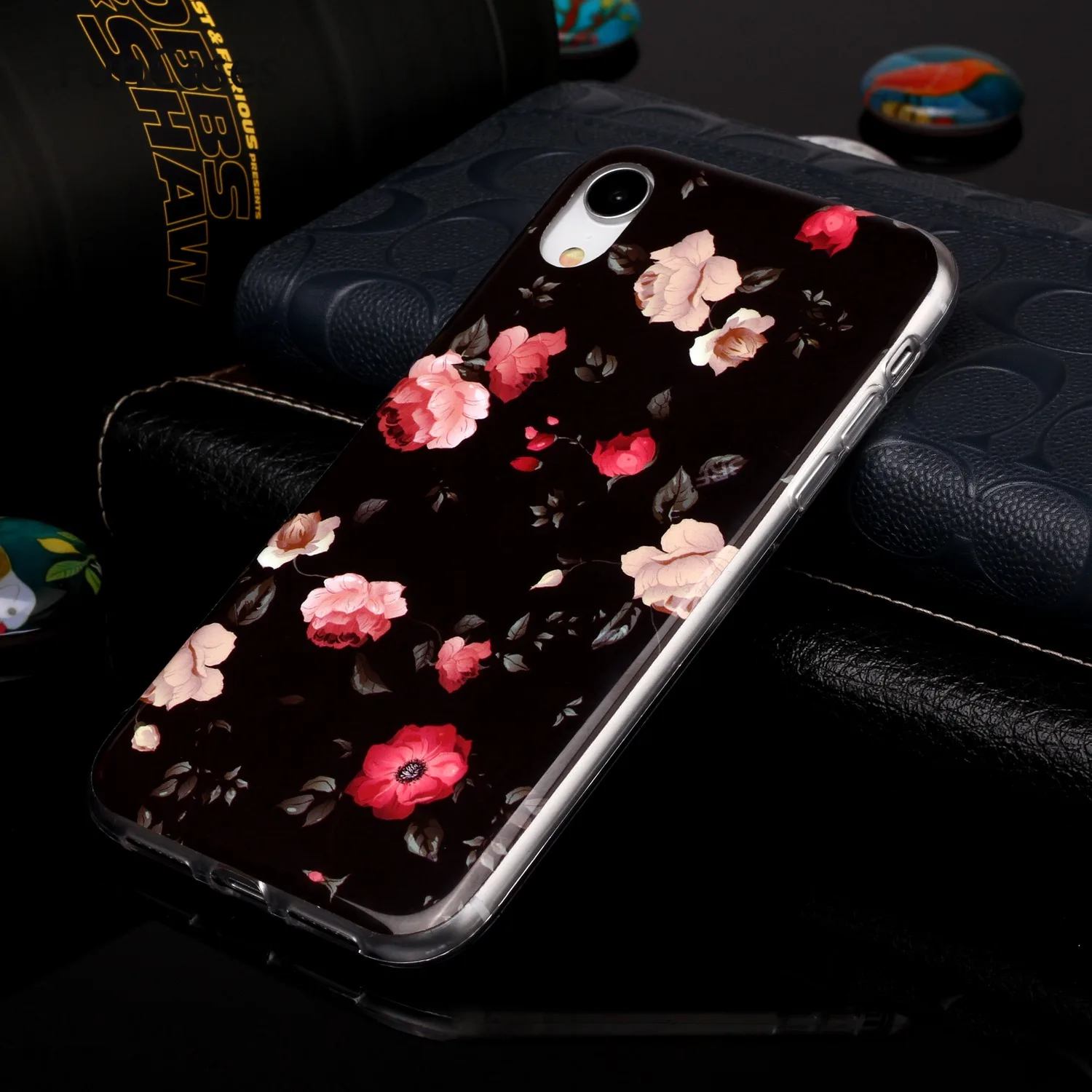 Фото Светящийся чехол из ТПУ для iPhone 11 Pro Max Защитные чехлы телефонов Apple Touch 7 SE 2020 X XR XS 6 5 Светящийся чехол из ТПУ для iPhone 11 Pro Max Защитные чехлы телефонов Apple Touch 7 SE 2020 X XR XS 6 5