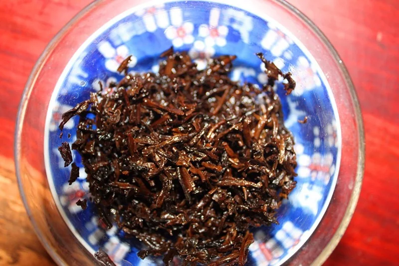 

Yunnan Pu'er Tea Palace Tea King Cooked Tea Menghai Brown Golden Bud Cake