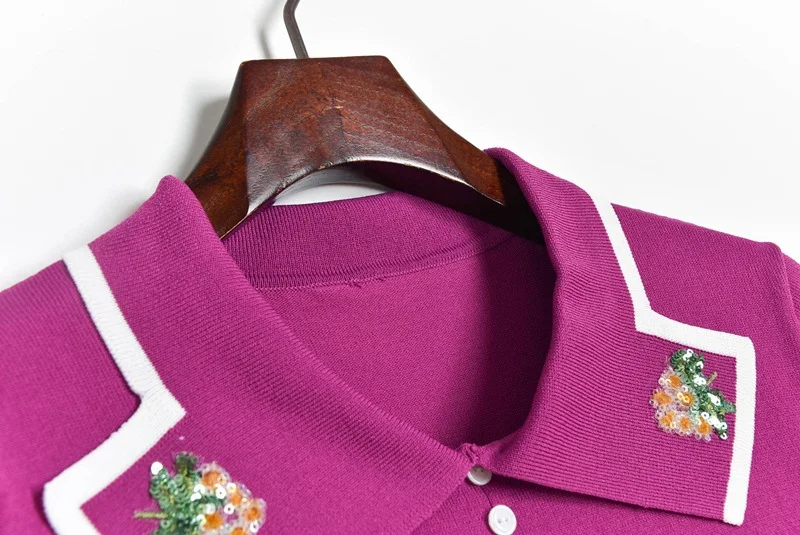 

Luxury Brand Designer Knitted Dress for Women Vintage Turn Down Collar Contrast Color Sequins Strawberry Knitted Dress