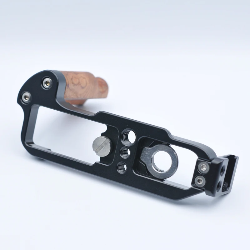 

Quick Release Shaped Plate Holder Wooden Handle Protective Hand Grip Camera Bracket for Fuji X-A7 XA7
