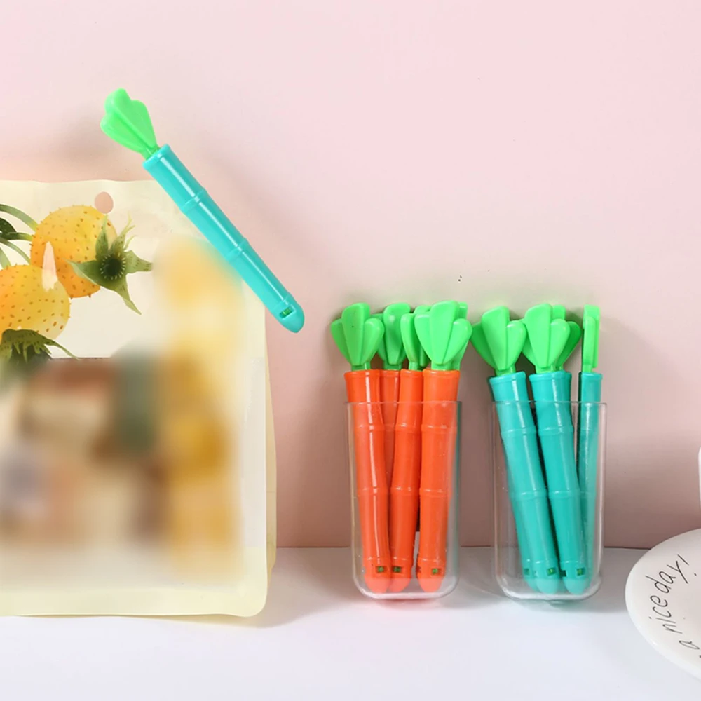 

5PC/set Cartoon Carrot Shape Sealing Bag Clips With Magnet Refrigerator Magnet Storage Box for Kitchen Food Clamp Close Clips