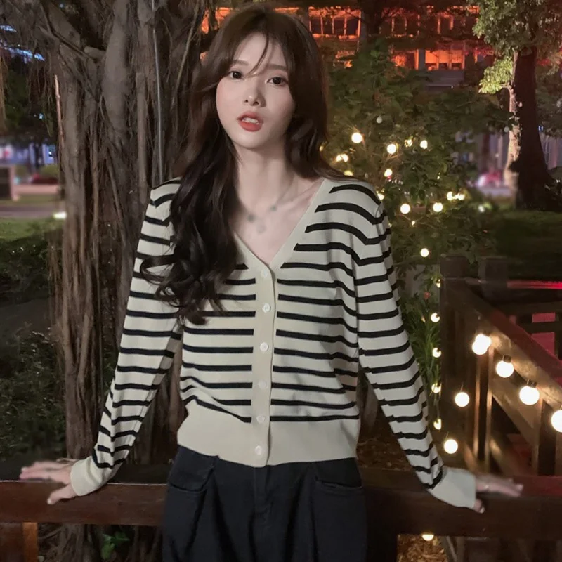 

Cardigan Tops V Neck Stripe Loose Casual Sun Protection Button up Knitted Long Sleeve Cardigan Tops