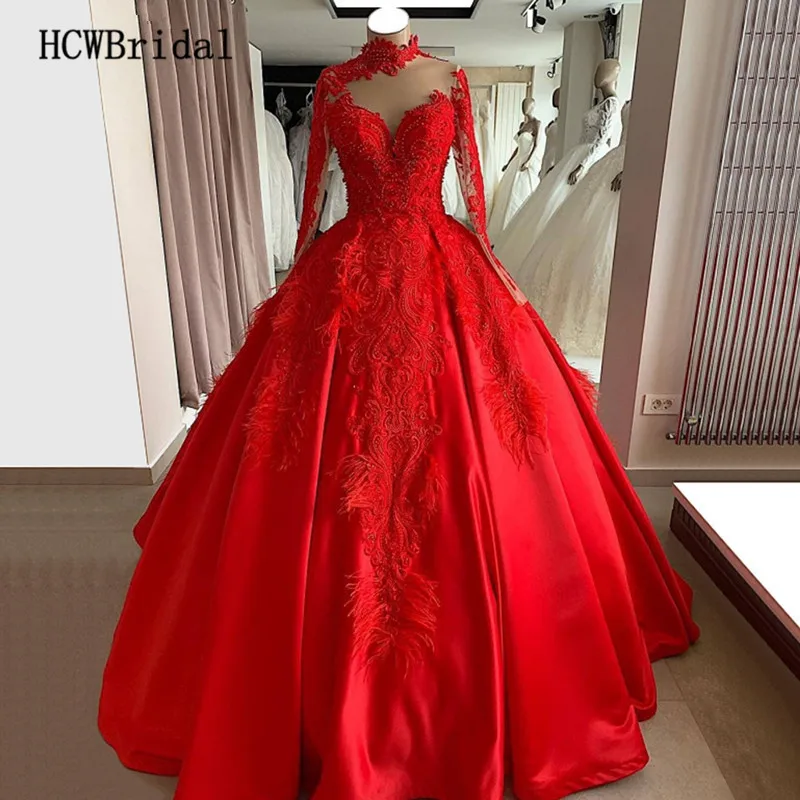 

Luxury Red Ball Gown Dubai Evening Dress Sheer Long Sleeves Feathers Lace High Neck Arabic Prom Gowns Custom Made New Arrival