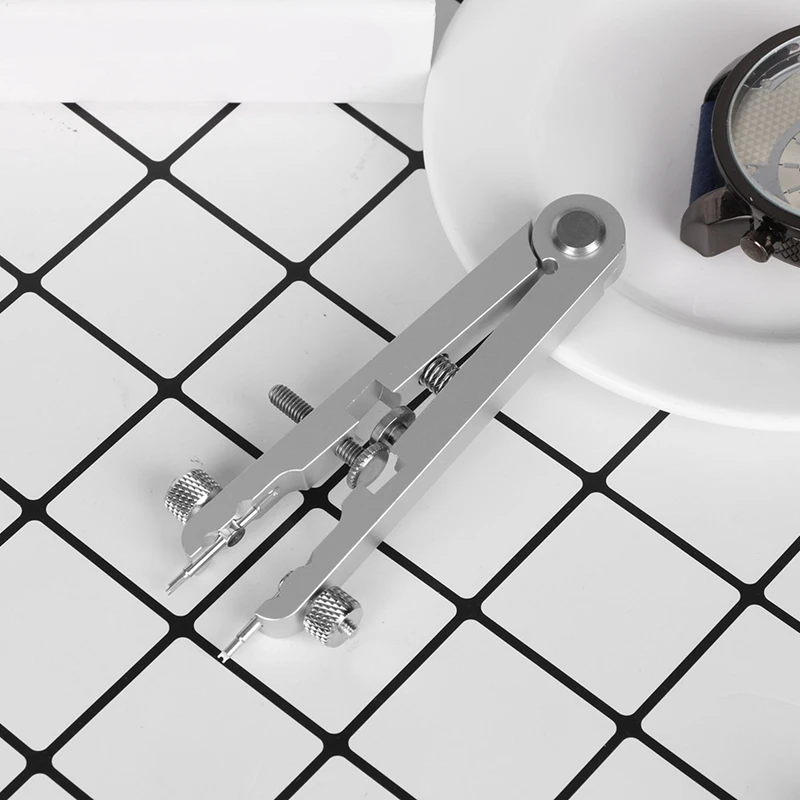 

Professional V-Shaped Spring Pliers, Used for Strap Removal Tools, Watch Repair Tools, Strap Removal Tools