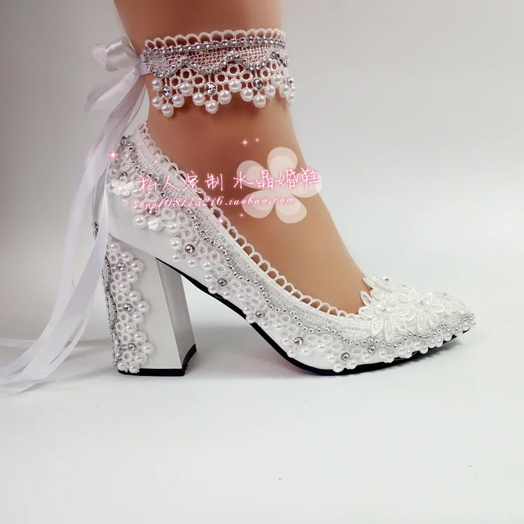 

Lace wedding shoes pointed pearl crystal thick heel Bride bridesmaid diamond one button wrist strap wedding bow