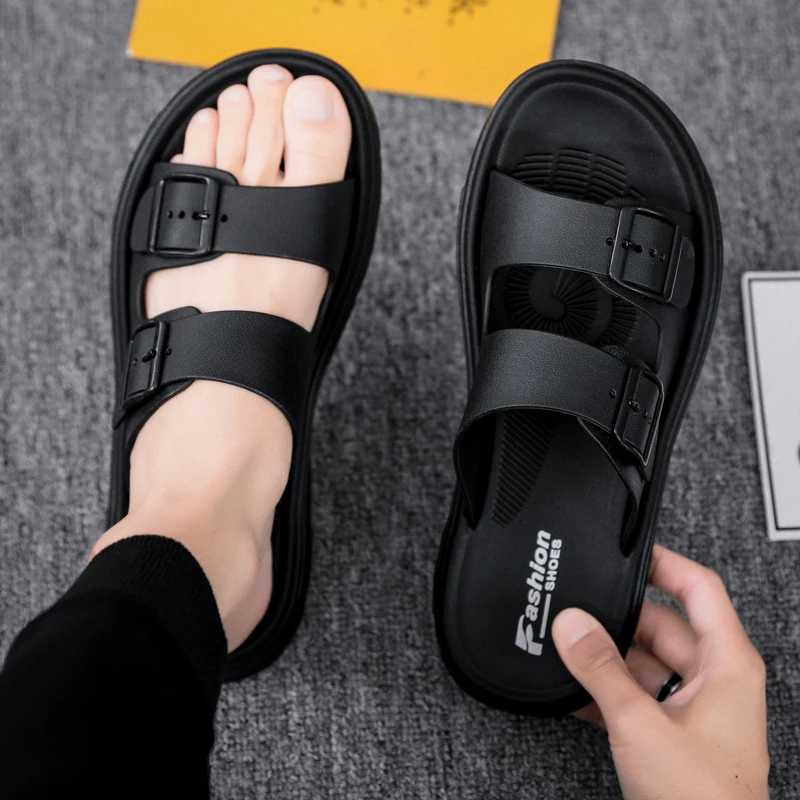 

High Quality Thick Bottom Sandals Luxury Outdoor Slippers Fashion Soft Take A Shower Indoor Men's Sandy Beach New 2021 Non-slip
