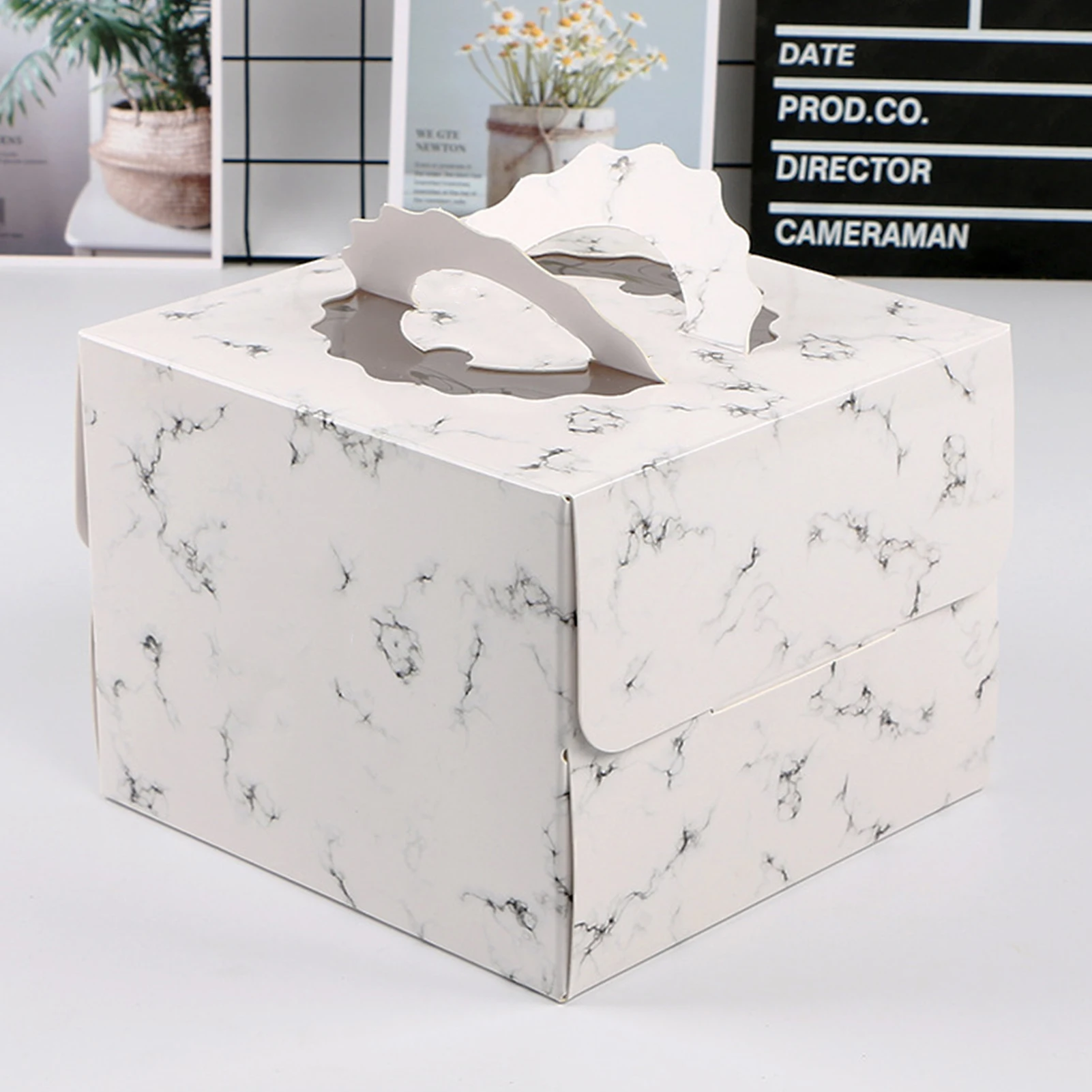 

4 inch cake box, portable birthday cake box, cartoon thickened portable birthday cake packaging box, wedding party supplies