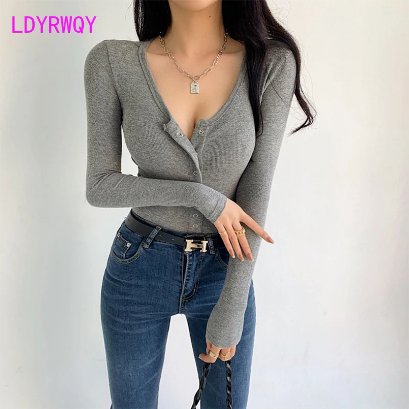 

South Korea's Dongdaemun 2021 autumn new slim single-breasted long-sleeved versatile round neck bottoming T-shirt