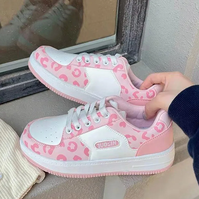 

Woman Shoes Lace Up Mixed Colors Thick Bottom Female Footwear Casual Comfortable Fashion Ladies Shoes 2021 New Spring Autumn