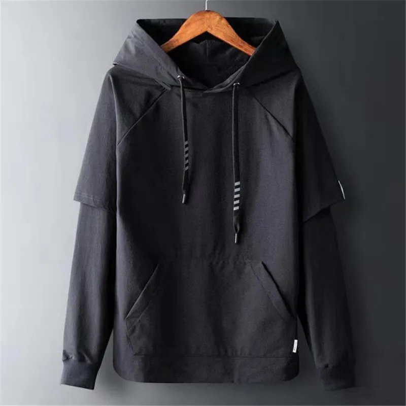 

Hoodies & Sweatshirts