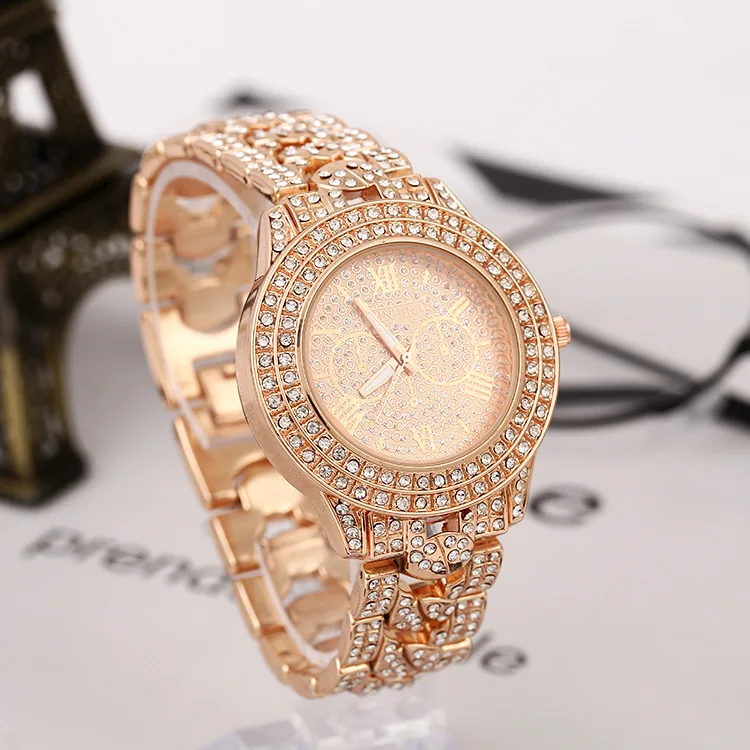 Часы наручные женские кварцевые модные трендовые золотистые водонепроницаемые