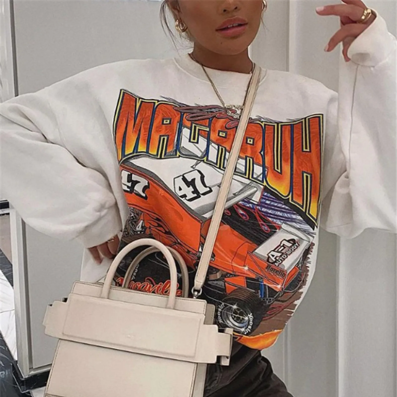 

Street Style Loose Sweatshirt Women Fashion Loose O-neck Printed Street Cool Guy Blouse Tops Pullover Худи Оверсайз