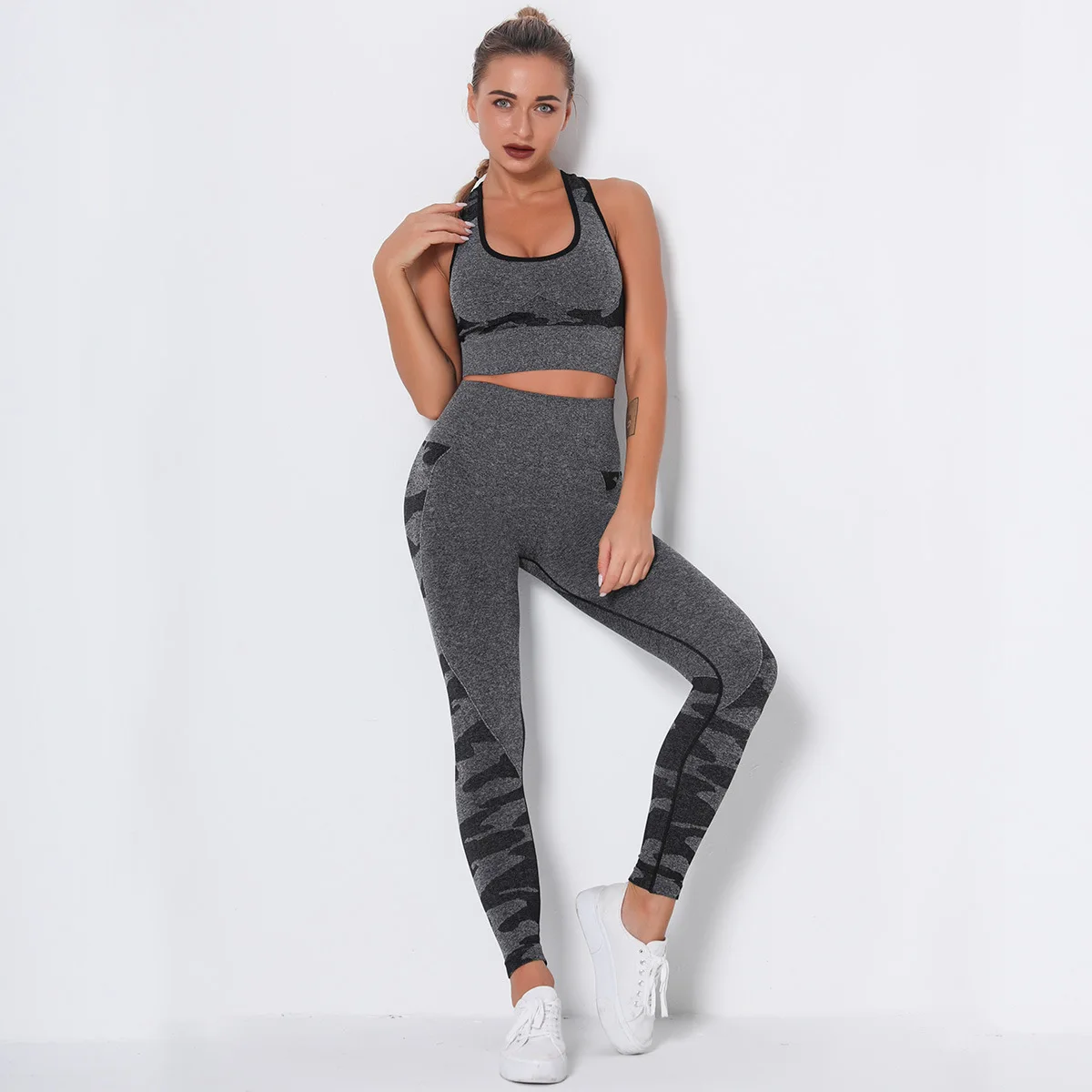 

2 Piece Camouflage Yoga Outfits Sets Women Fitness Sports Suit Mesh Gym Workout Clothing Sportswear top and bottom Sports Set