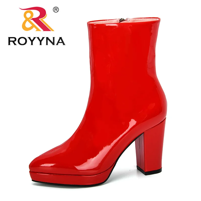 ROYYNA/Новинка 2019 года дизайнерские ботинки женские с острым носком на высоком