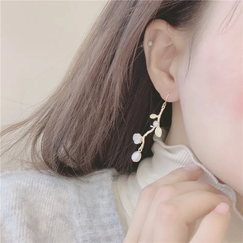 

DAIMI Pearl Earrings Plum Pattern 4-5/7-8mm Natural Freshwater Pearl Earrings For Women Gift