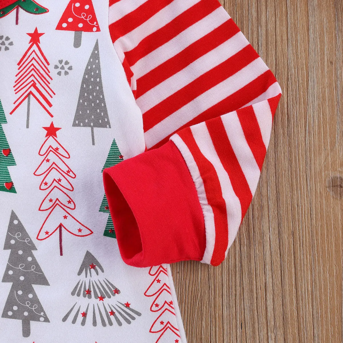 

2 Pcs Newborn Baby Girls Boys Christmas Stripe Outfits Infant Long Sleeve Round Neck Santa Tree print Romper + Headband