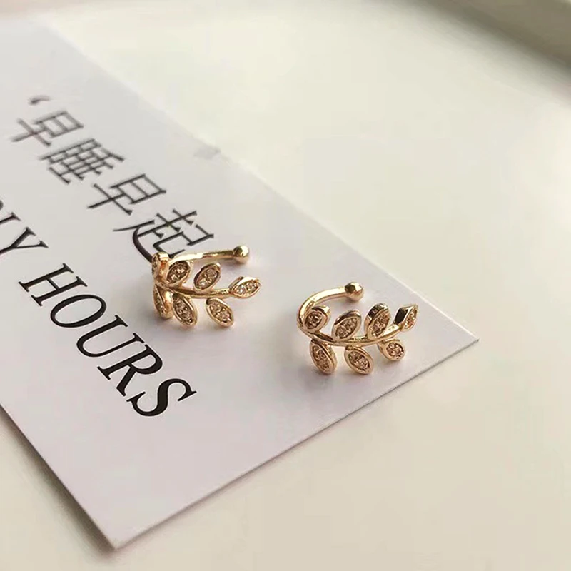 

Korean Fashion Leaf Clip Earrings for Women Temperament High Quality Temperament Charming Jewelry AAA Zircon Party Ins Hot Gift