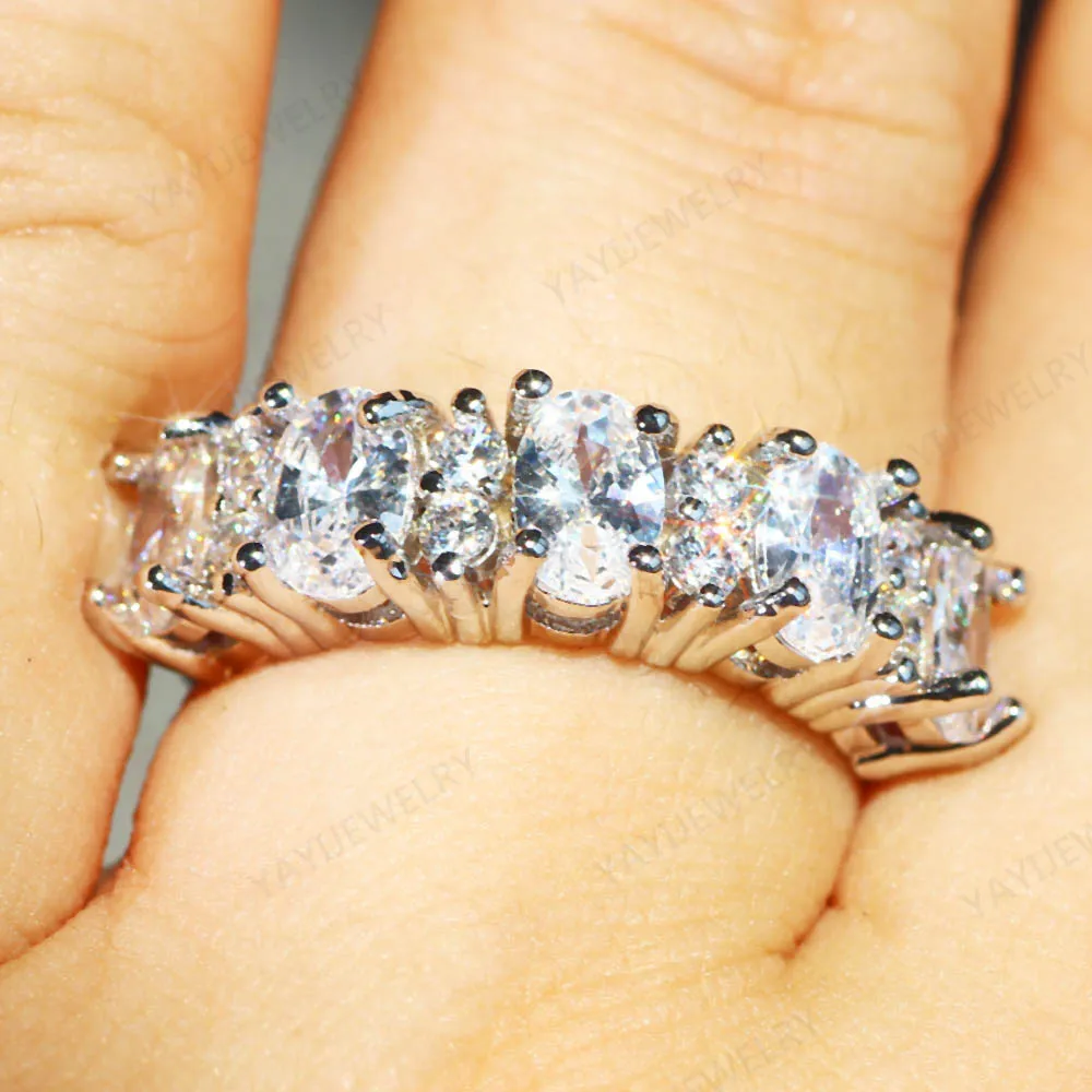 Женское кольцо из серебра 925 пробы с натуральным муассанитом | Украшения и