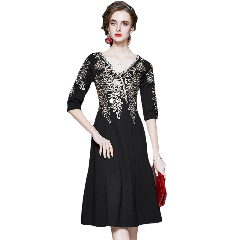 

New Spring and Autumn Women 's Clothing Black Mermaid Dress Women 's Sequined Embroidered Hepburn Slim -Fit Sheath Ladies Dress