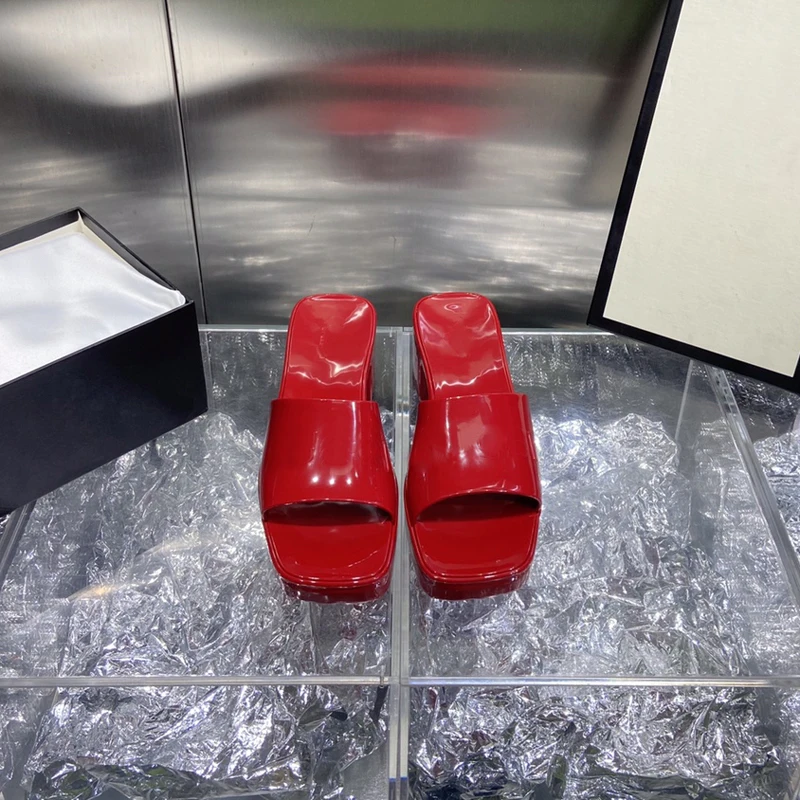 

With logo Summer new style Jelly women's shoes Thick heel Non-slip Square head mid heel External wear Beach sandals and slippers
