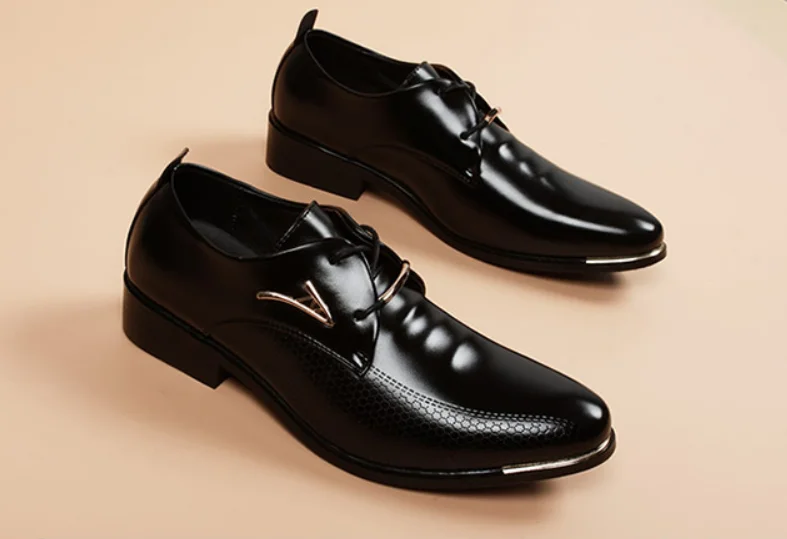 

Pointed leather shoes men's leather Korean business suit with black shoes for men in autumn fashion style