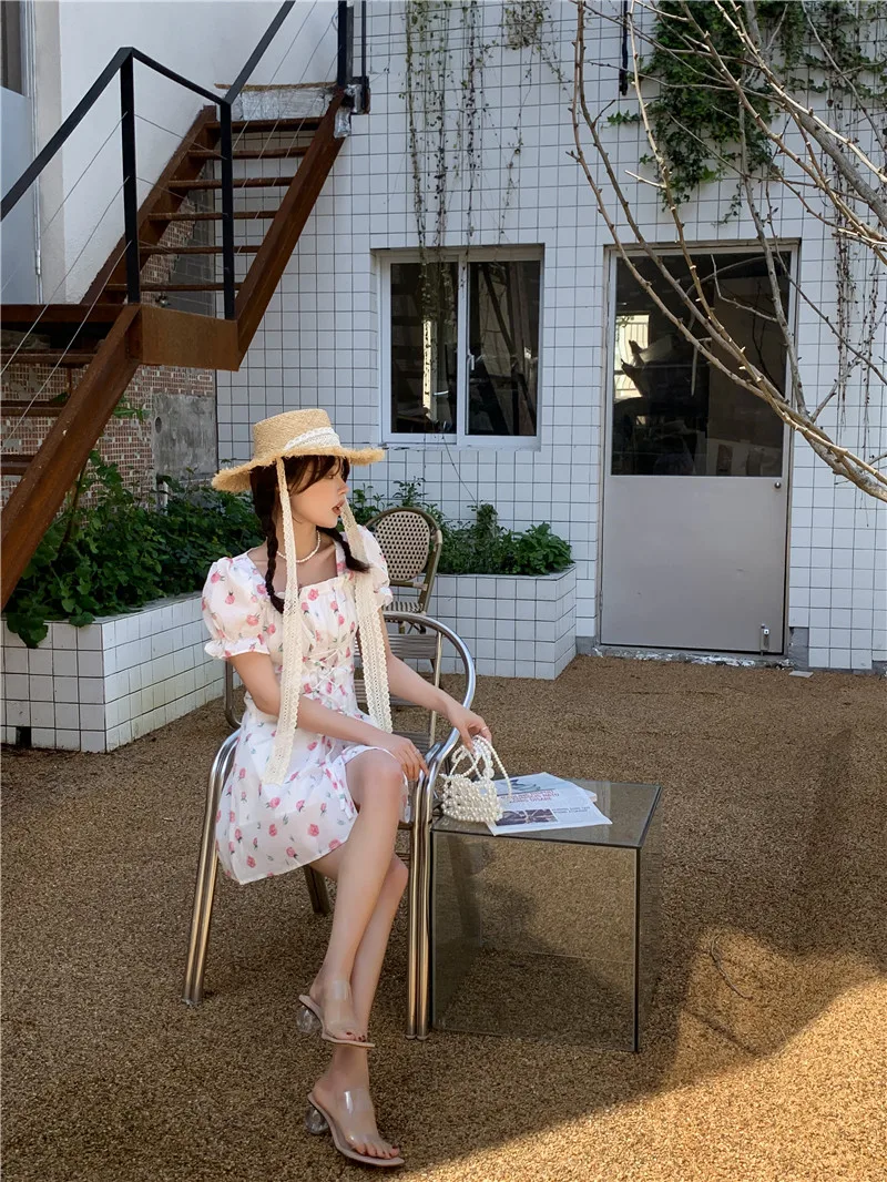 

French Vintage Floral Print Mini Dress Women's 2021 Fashion Square Collar Folds Puffs Sleeve Bandage A-line Holiday Dresses